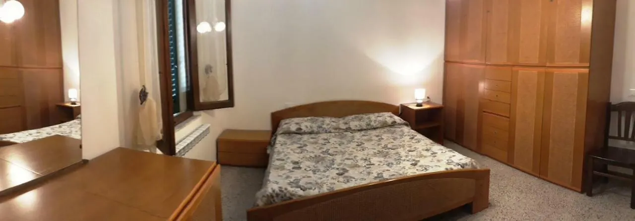 Via Roma 44 Apartment Follonica 0*,